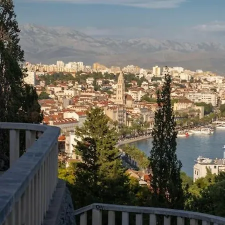 Spacious Sea View Near Marjan & Daire Split
