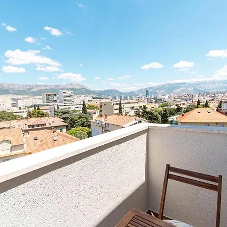 Spacious Sea View Near Marjan & * Σπλιτ