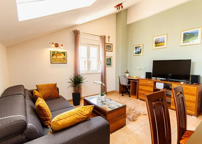 Spacious Sea View Near Marjan & 斯普利特