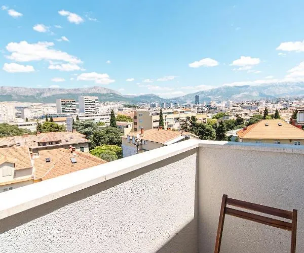 Spacious Sea View Near Marjan & * 斯普利特