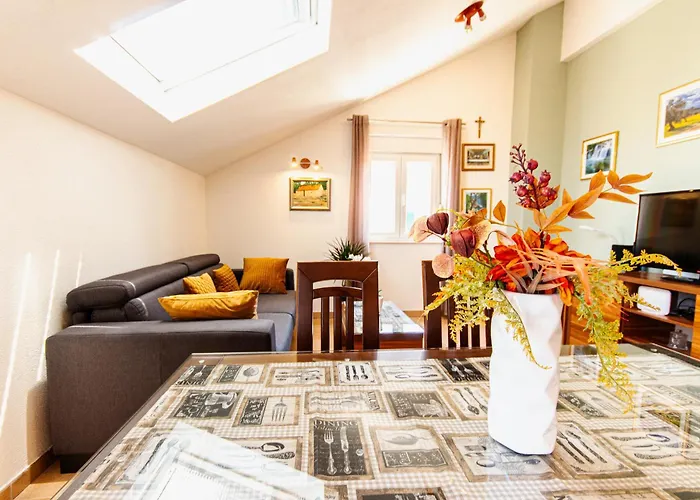 Spacious Sea View Near Marjan & 斯普利特