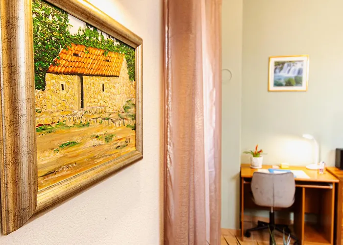 Spacious Sea View Near Marjan & 公寓